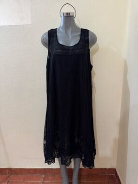 Robbie Bee Black Sleeveless Lace-Trim Shift Dress